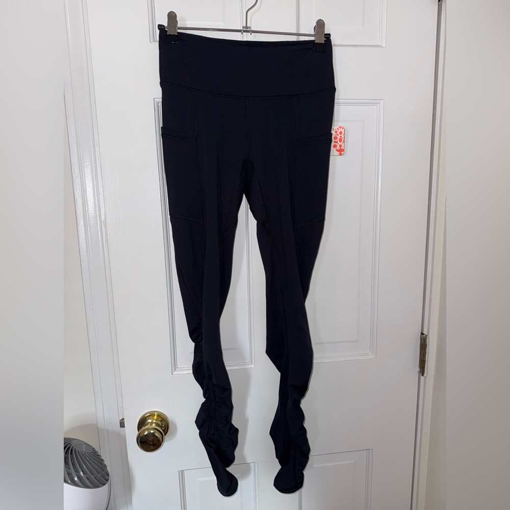 🏷️ NWT FP Movement Wonderland Warmth Black Leggings 🖤 - Picture 4 of 16